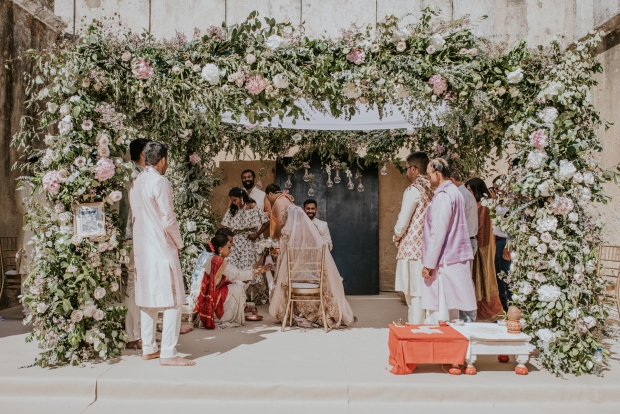 Unique Dream Wedding - Megan and Nirvam (7)